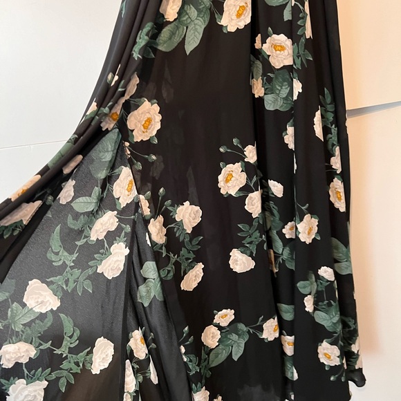 NWOT Lulus magnolia blooms floral maxi dress - Picture 6 of 11